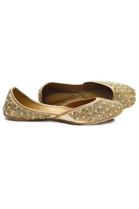 Shop Yassio Gold Afreen Embroidered Juttis at Aza Fashions Shop_Yassio_Gold Afreen Embroidered Juttis _at_Aza_Fashions