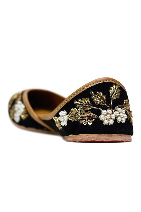 Yassio Black Rhea Velvet Floral Embroidered Juttis Online at Aza Fashions Yassio_Black Rhea Velvet Floral Embroidered Juttis _Online_at_Aza_Fashions