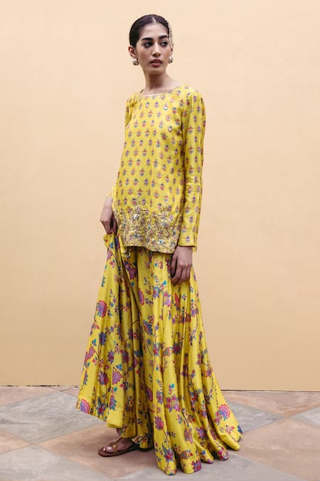 Drishti & Zahabia Floral Printed Dupion Silk Kurta Set 