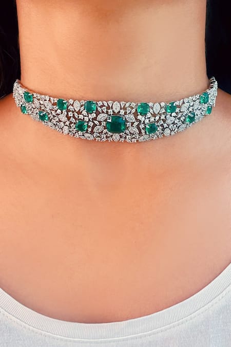 Prerto Zamarrud Emerald Embellished Choker Set 