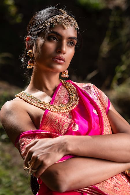 Buy Paaprika Pink Silk Embroidery Handwoven Banarasi Saree Buy_Paaprika_Pink Silk Embroidery Handwoven Banarasi Saree