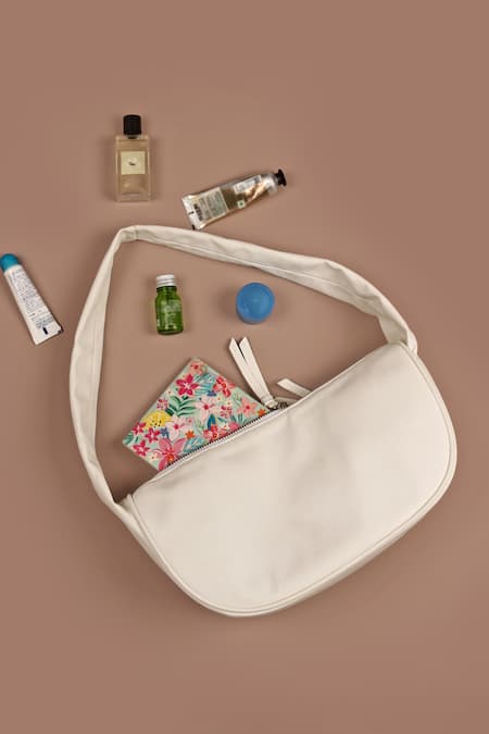 White blank cotton eco tote bag, design mockup. Handmade shopping bags ,  #AD, #eco, #tote, #cotton, #White, #blank #ad | Eco tote bag, Fabric tote  bags, Bag mockup