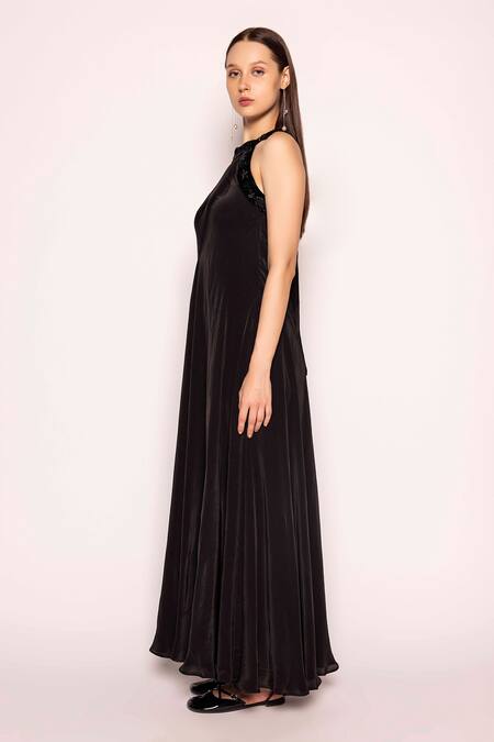 Shimona Black Silk Halter Neck Solid Dress at Aza Fashions Shimona_Black Silk Halter Neck Solid Dress _at_Aza_Fashions