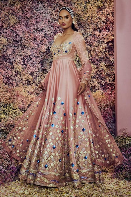 Shilpi Gupta Pink Ishaya Embroidered Anarkali With Dupatta Online at Aza Fashions Shilpi Gupta_Pink Ishaya Embroidered Anarkali With Dupatta _Online_at_Aza_Fashions