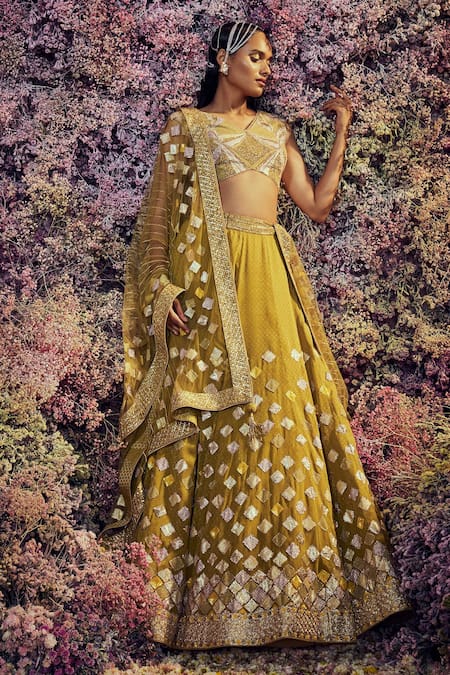 Shilpi Gupta Green Viscose, Crepe, Net Sequins, Zari, Paridhi Embroidered Blouse Lehenga Set Online at Aza Fashions Shilpi Gupta_Green Viscose, Crepe, Net Sequins, Zari, Paridhi Embroidered Blouse Lehenga Set _Online_at_Aza_Fashions