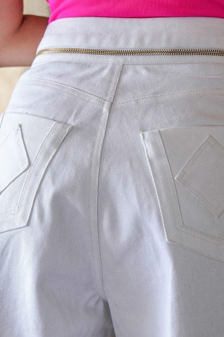 Style Junkiie_White Denim Ripped Jeans _Online_at_Aza_Fashions