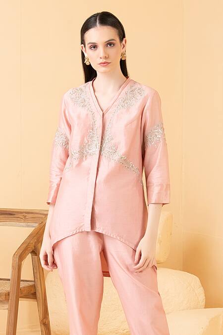 Divi By Sonal Khandelwal Pink Chanderi Pearls, Sequins, Zari V-neck Embroidered Asymmetric Top And Pant Set Online at Aza Fashions Divi By Sonal Khandelwal_Pink Chanderi Pearls, Sequins, Zari V-neck Embroidered Asymmetric Top And Pant Set _Online_at_Aza_Fashions