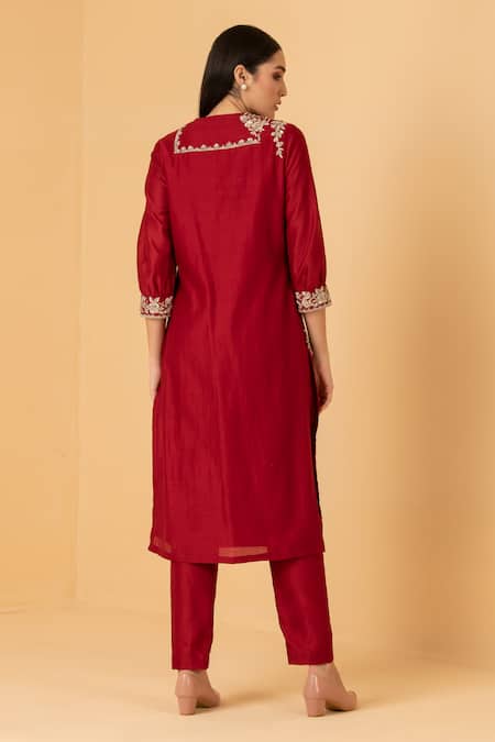 Divi By Sonal Khandelwal Embroidered Red Tunic & Pant Set 
