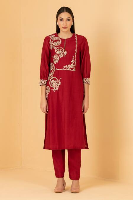 Buy_Divi By Sonal Khandelwal_Red Chanderi Sequins, Zari Keyhole Neck Embroidered Tunic And Pant Set _Online_at_Aza_Fashions
