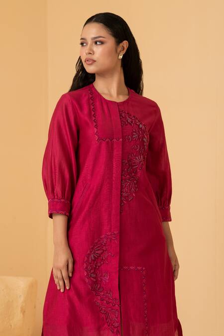 Divi By Sonal Khandelwal_Fuchsia Chanderi Embroidery Round Neck Dress _at_Aza_Fashions
