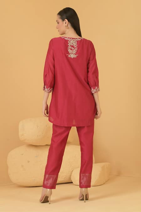 Divi By Sonal Khandelwal Floral Embroidered Top & Pant Set 