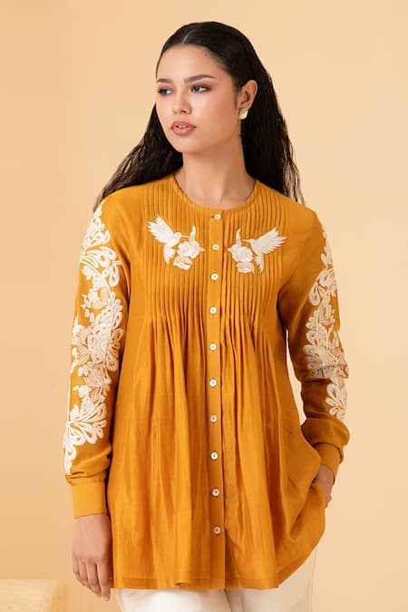 Divi By Sonal Khandelwal_Yellow Chanderi Embroidery Round Neck Floral Top And Palazzo Set _Online_at_Aza_Fashions