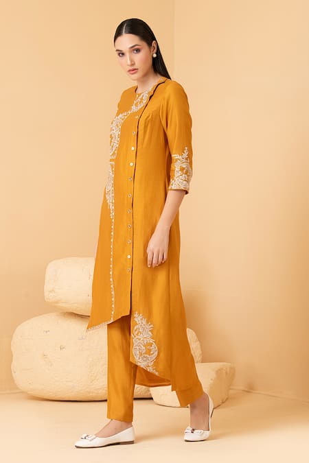 Buy_Divi By Sonal Khandelwal_Yellow Chanderi Zari, Pearls, Sequins Round Neck Embroidered Tunic And Pant Set _Online_at_Aza_Fashions