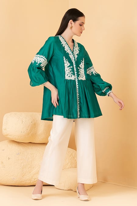 Divi by sonal khandelwal Green Pure Chanderi Embroidery Thread V Neck Top And Palazzo Set 