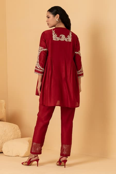 Divi By Sonal Khandelwal Chanderi Zari Embroidered Top & Pant Set 