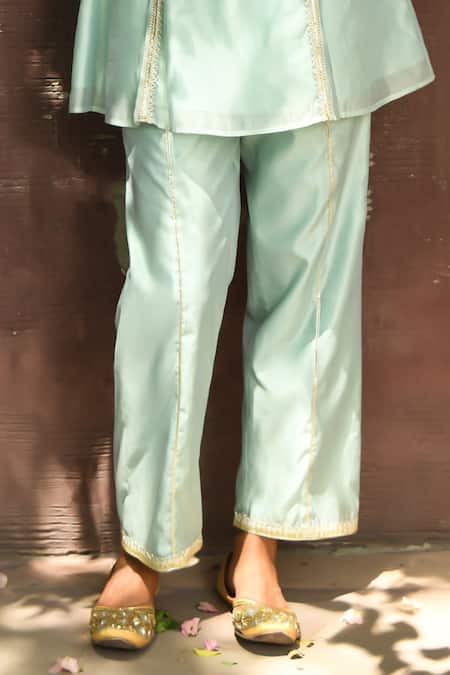 NUHH Green Georgette, Chanderi, Organza Gota Patti, Embellished Kurta Pant Set Online at Aza Fashions NUHH_Green Georgette, Chanderi, Organza Gota Patti, Embellished Kurta Pant Set _Online_at_Aza_Fashions