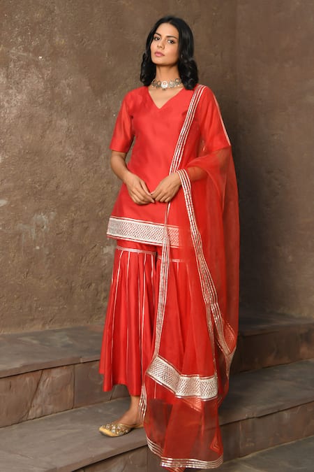 Shop NUHH Red Chanderi Gota Patti V-neck Kurta Pant Set at Aza Fashions Shop_NUHH_Red Chanderi Gota Patti V-neck Kurta Pant Set _at_Aza_Fashions
