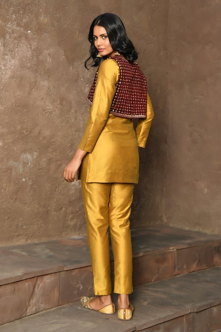 Shop NUHH Gold Velvet, Silk Sequins, Embroidery Open Neck, Floral Jacket Kurta Set at Aza Fashions Shop_NUHH_Gold Velvet, Silk Sequins, Embroidery Open Neck, Floral Jacket Kurta Set _at_Aza_Fashions