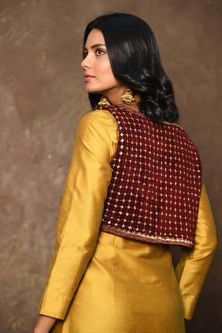 Shop NUHH Gold Velvet, Silk Sequins, Embroidery Open Neck, Floral Jacket Kurta Set Online at Aza Fashions Shop_NUHH_Gold Velvet, Silk Sequins, Embroidery Open Neck, Floral Jacket Kurta Set _Online_at_Aza_Fashions