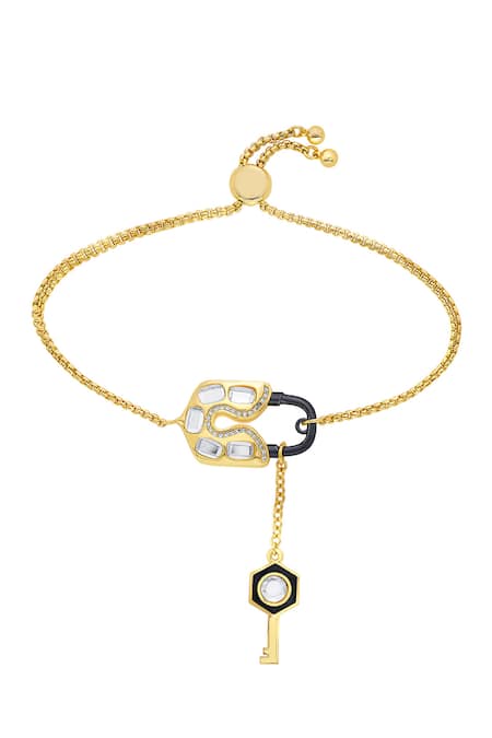 Buy Triveni Blooms: 18k Yellow Gold 3 Flower Motif Chain Bolo Bracelet with  Diamonds Online | Madanji Meghraj