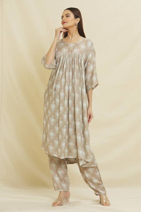 Buy Naintara Bajaj Brown Modal Round Neck Elizabeth Abstract Print Kurta And Pant Set Online at Aza Fashions Buy_Naintara Bajaj_Brown Modal Round Neck Elizabeth Abstract Print Kurta And Pant Set _Online_at_Aza_Fashions