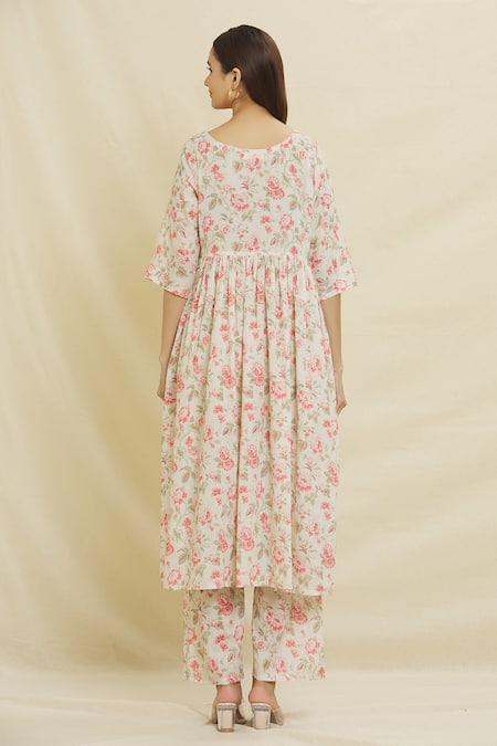 Naintara Bajaj Olivia Floral Print Kurta & Pant Set 