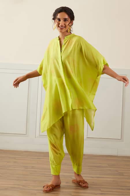 House Of Pink_Green Cotton, Silk Embroidery Floral Print Kaftan Shirt And Pant Co-ord Set _at_Aza_Fashions