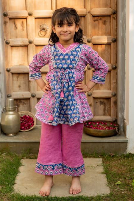 PlumCheeks Orchid Print Kurta With Pant 