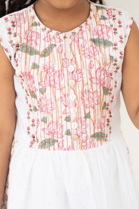 Plumcheeks_White Cotton Hand Block Print Lotus Kurta With Pant_Online_at_Aza_Fashions