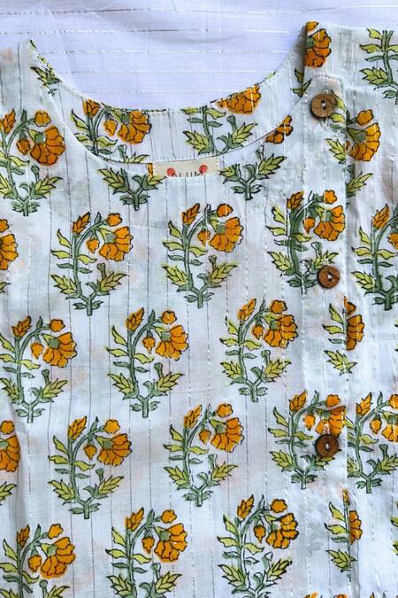 Plumcheeks Yellow Cotton Hand Block Print Marigold Kurta Set With Accessories Online at Aza Fashions Plumcheeks_Yellow Cotton Hand Block Print Marigold Kurta Set With Accessories_Online_at_Aza_Fashions