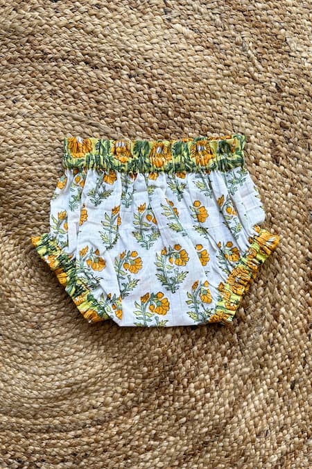 Shop Plumcheeks Yellow Cotton Hand Block Print Floral Marigold Kurta Bloomers Jamna Set Online at Aza Fashions Shop_Plumcheeks_Yellow Cotton Hand Block Print Floral Marigold Kurta Bloomers Jamna Set_Online_at_Aza_Fashions