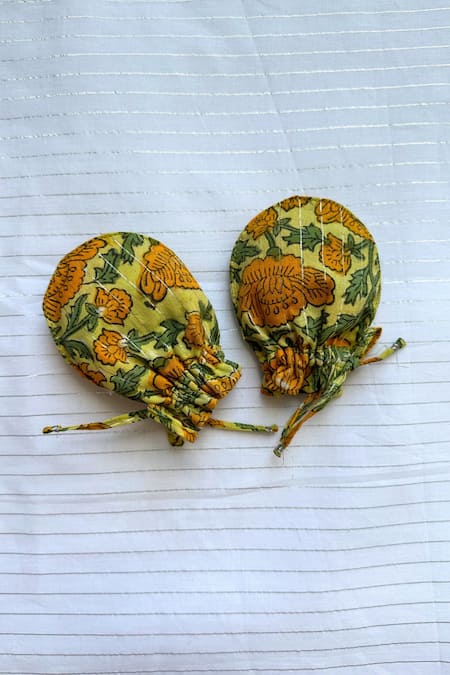 Shop Plumcheeks Yellow Cotton Hand Block Print Floral Marigold Kurta Bloomers Jamna Set Shop_Plumcheeks_Yellow Cotton Hand Block Print Floral Marigold Kurta Bloomers Jamna Set