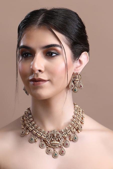 Auraa Trends Red Stones Teardrops And Embellished Necklace Set 