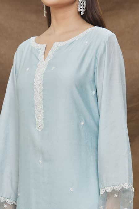 Buy_Kanj By Priyanka A Sakhuja_Blue Silk Chanderi Embroidery Thread Work Round Notched Kurta Pant Set _Online_at_Aza_Fashions