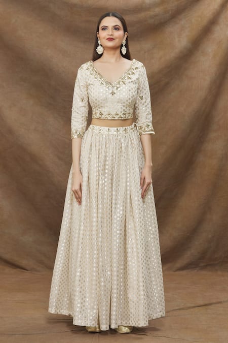 Kanj By Priyanka A Sakhuja_Off White Georgette, Chiffon Mirrors V-neck Floral Pattern Lehenga Set _Online_at_Aza_Fashions
