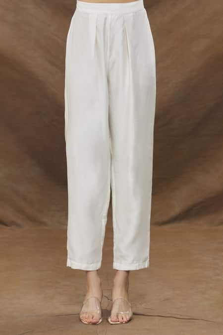 Kanj By Priyanka A Sakhuja_Pink Silk, Cotton Sequins, Cut Work V-neck Embroidered Neckline Kurta Pant Set _at_Aza_Fashions