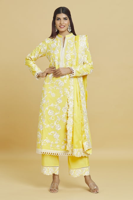 Aiman Thread Embroidered Kurta Pant Set 