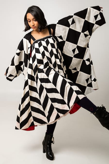 KA-Sha Black Cotton Geometric Open Doma Pattern Jacket Online at Aza Fashions KA-Sha_Black Cotton Geometric Open Doma Pattern Jacket _Online_at_Aza_Fashions