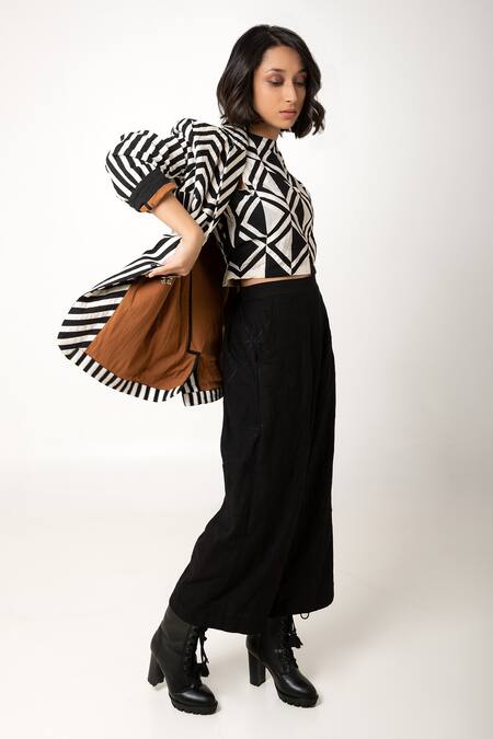 KA-Sha_Black Cotton Wasim Striped Long Sleeve Blazer _Online_at_Aza_Fashions