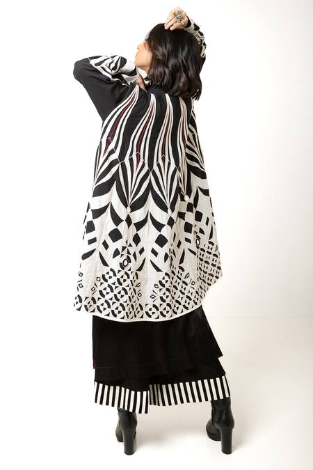 Shop KA-Sha Black Cotton Embroidered Applique Front Open Panda Reversible Overlay Online at Aza Fashions Shop_KA-Sha_Black Cotton Embroidered Applique Front Open Panda Reversible Overlay _Online_at_Aza_Fashions