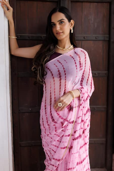 Buy Geroo Jaipur Pink Chiffon, Crepe Shibori Bandhani Saree With Unstitched Blouse Fabric Online at Aza Fashions Buy_Geroo Jaipur_Pink Chiffon, Crepe Shibori Bandhani Saree With Unstitched Blouse Fabric_Online_at_Aza_Fashions