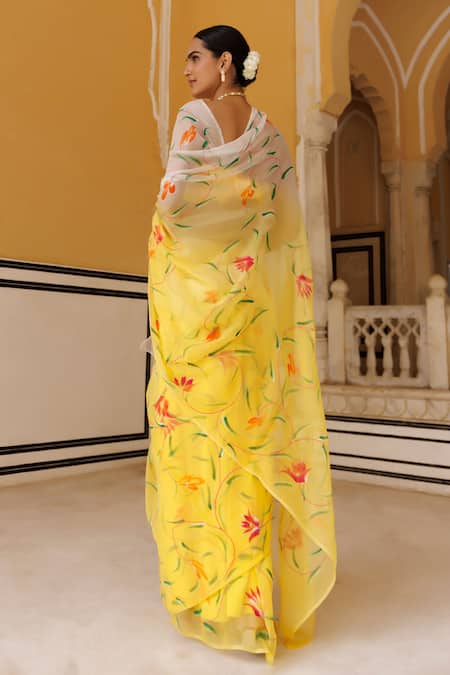 Geroo Jaipur Chiffon Floral Pattern Saree With Unstitched Blouse Fabric 