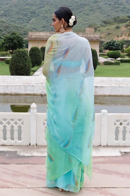 Shop_Geroo Jaipur_Green Chiffon, Jacquard Hand-painted With Unstitched Blouse _at_Aza_Fashions