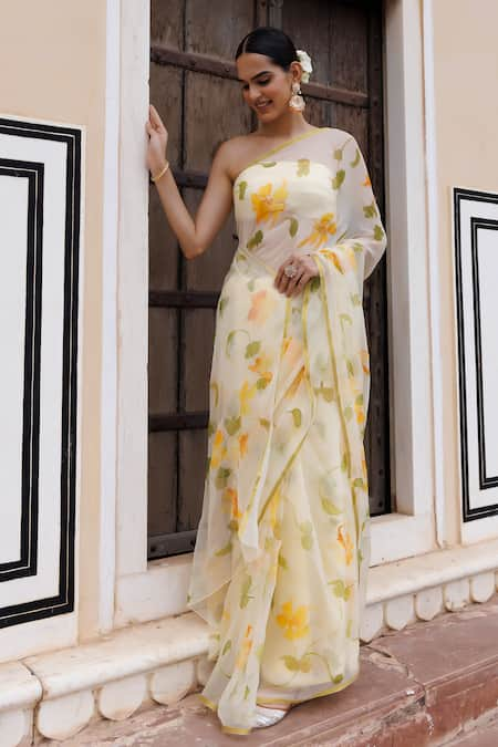 Geroo Jaipur Yellow Saree Chiffon Pattern Zari Work With Unstitched Blouse Fabric 