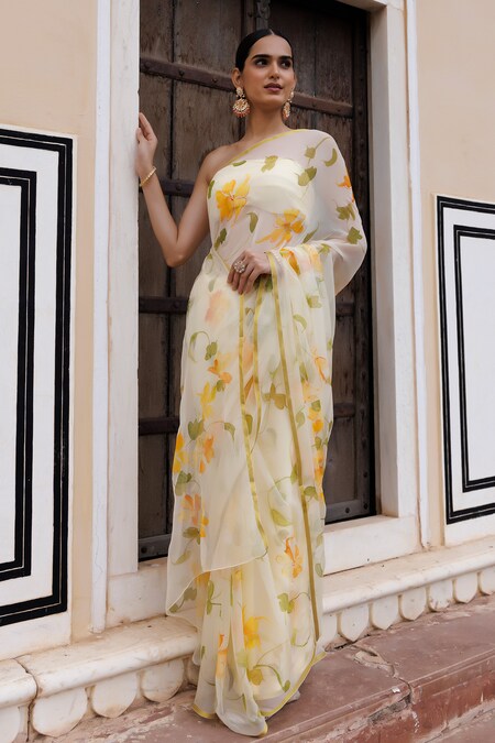 Yellow, Chiffon Saree, with lace border, with Jacquard Blouse Piece