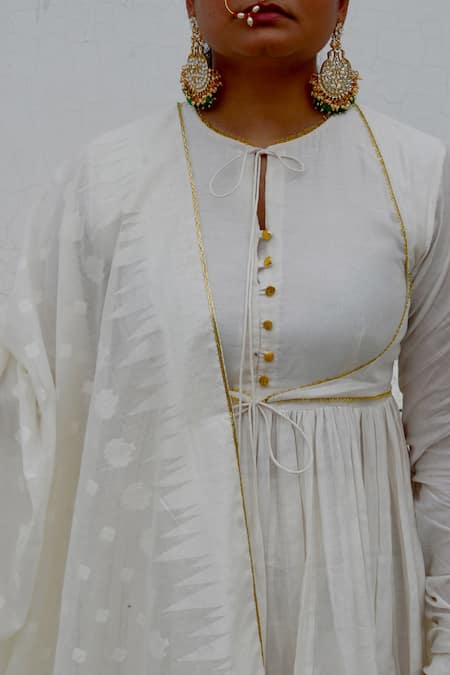 Buy_Ahmev_Ivory Chanderi Lace, Beads Keyhole Neck Embellished Anarkali Set _Online_at_Aza_Fashions