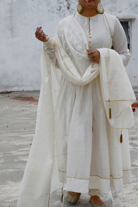 Shop_Ahmev_Ivory Chanderi Lace, Beads Keyhole Neck Embellished Anarkali Set _Online_at_Aza_Fashions