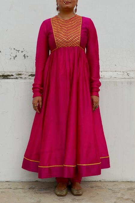 Ahmev_Fuchsia Chanderi Lace, Beads, Tassels V-neck Kyra Yoke Embellished Anarkali Set _Online_at_Aza_Fashions