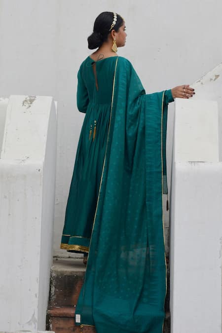 Shop_Ahmev_Green Chanderi Lace, Tassels V-neck Avni Border Embellished Anarkali Set _at_Aza_Fashions