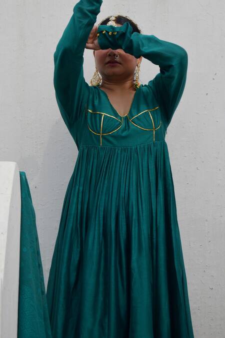 Shop_Ahmev_Green Chanderi Lace, Tassels V-neck Avni Border Embellished Anarkali Set _Online_at_Aza_Fashions